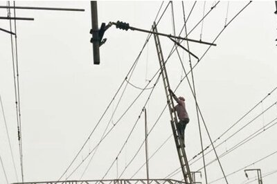 Good News for Mumbai Commuters! Central Railway's Fifth Thane-Diva Rail Line Becomes Operational; Watch Video