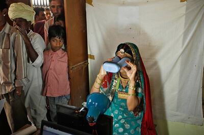 Banks and Telecom Firms Must Mention Deadline in Aadhaar Linking Messages: Supreme Court