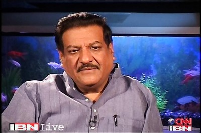 Anna's MMRDA fast well-handled by govt: Chavan