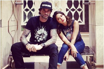 Sunny Leone Receives Diamond Necklace from Husband Daniel Weber on 10th Anniversary