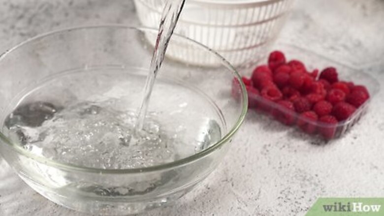 How to Clean Raspberries