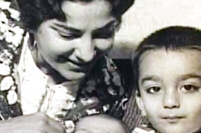 'Miss You, Maa': Sanjay Dutt Remembers Mother Nargis On 42nd Death Anniversary