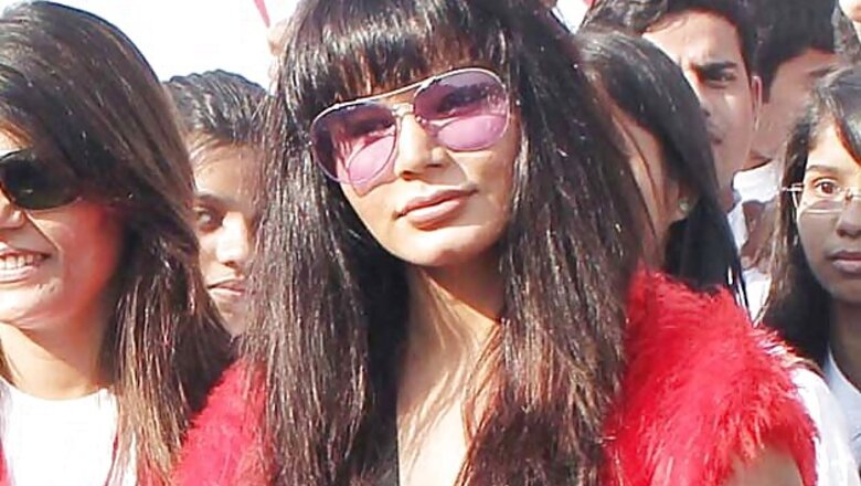 Rakhi Sawant joins RPI, says ready to fight against MNS chief