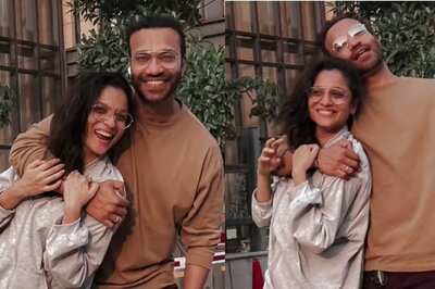 Ankita Lokhande Flashes Her Brightest Smile as Boyfriend Vicky Jain Hugs Her in Latest Video