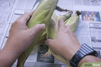 How to Husk Corn