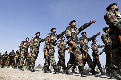 Centre Will Fully Fund Education of Children of Soldiers Killed on Duty