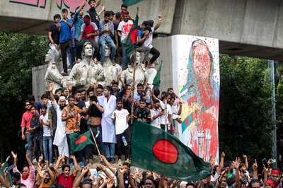 Opinion | How New Rulers of Bangladesh Will Find It Tough to Fill Sheikh Hasina's Shoes