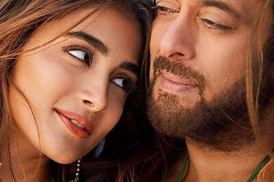 Kisi Ka Bhai Kisi Ki Jaan: Salman Khan Sports Long Hair, Romances Pooja Hegde In Naiyo Lagda; Watch
