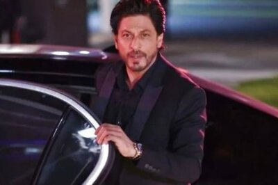 Shah Rukh Khan Offered Prayers At Vaishno Devi Ahead of Pathaan Song Besharam Rang Release