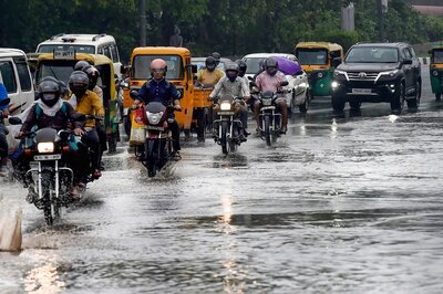 Heavy Rains: Lucknow Schools, Higher Educational Institutions to Remain Closed on Tuesday