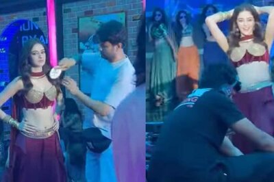 Ananya Panday Practises Her Perfect Thumkas in BTS Video of Liger Song Coka 2.0, Watch
