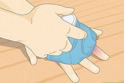 Unjam & Treat a Jammed Finger for Quick Relief