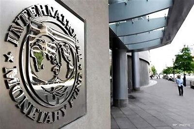 Global economy avoided the worst but still shaky: IMF