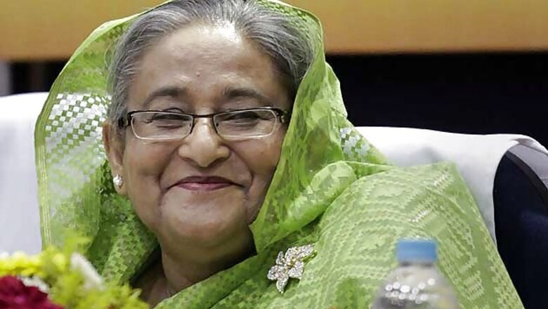 Sheikh Hasina thanks Tripura CM Manik Sarkar for backing land swap deal