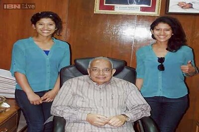 Haryana Governor lauds twins sisters who scaled Mt Everest