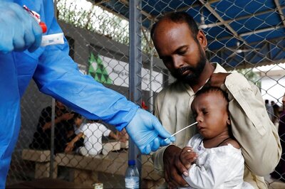 Pakistan Approves Emergency Use of Russia's Sputnik V Covid-19 Vaccine
