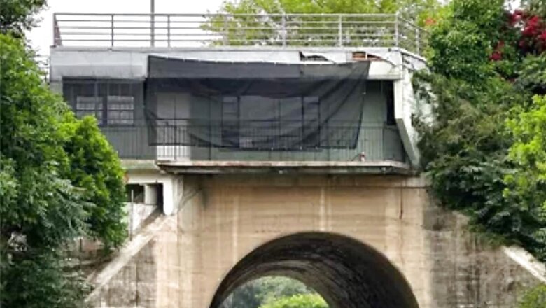 This Bizarre House, Built In The Middle Of A Bridge, Up For Sale At Rs 2 Crore