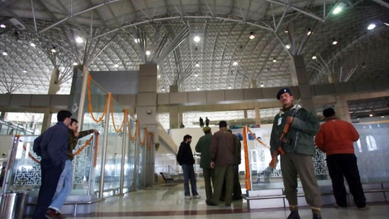 Man Detained from Srinagar Airport for Posting Objectionable Content on Social Media