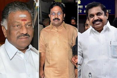 AIADMK LIVE: HC Disallows Trust Vote Till Decision on TTV Camp Petition