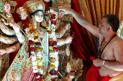 'We Don't Eat Even Onion-Garlic': East Delhi Mayor Joins Chorus Seeking Closure of Meat Shops During Navratri