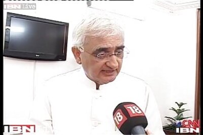 India calls for institutional reform within the SAARC