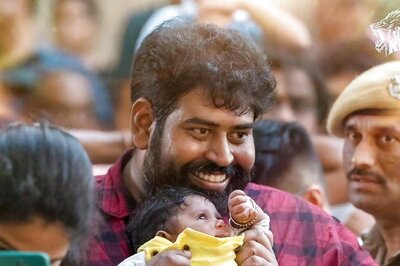 Chennai Super Kings' Young Superfans Show 'Yellove' at Chepauk; Check Adorable Pictures