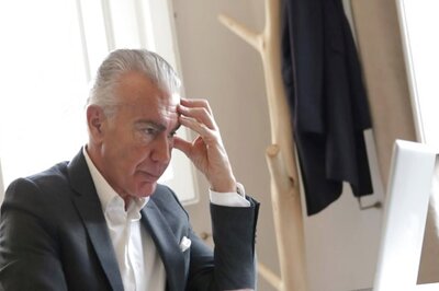 Sleep Issues In Older Employees Are Correlated With Mental Stress Factors, Says Study