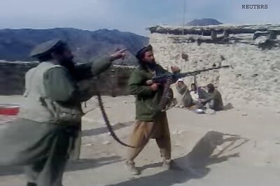 Pakistan: Nine militants shot dead, dumped on road