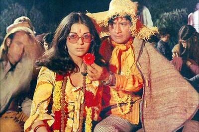 Dev Anand says aye to Dum Maro Dum