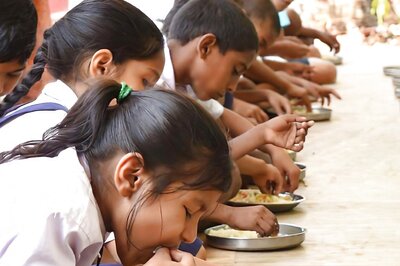 Maha: 14 Female Students of Polytechnic College Fall Ill Due to Suspected Food Poisoning; Condition Stable