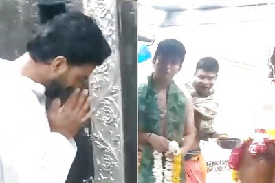 WATCH: KL Rahul Offers Prayers at Ujjain's Mahakaleshwar Temple Ahead of IPL 2024