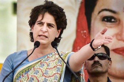 Amit Shah Challenging Those Who Haven't Come out of Their Homes to Fight against CAA: Priyanka Gandhi