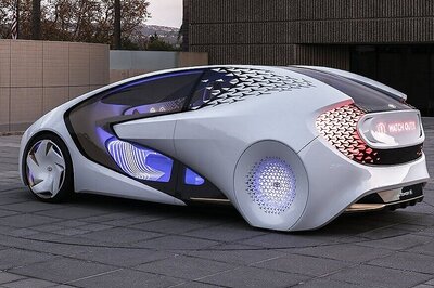 Toyota Promotes Talking Vehicle Technology