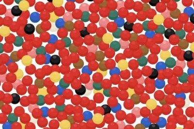Spot The White Balls Among The Other Coloured Ones; You Have 7 Seconds