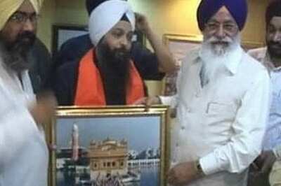 Vote for Congress or not, Sikh religious panels debate
