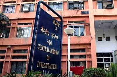 CBI in Soup Again as DIG 'Punches' Public Prosecutor in Face Over Graft Case Involving Kejriwal's Secy