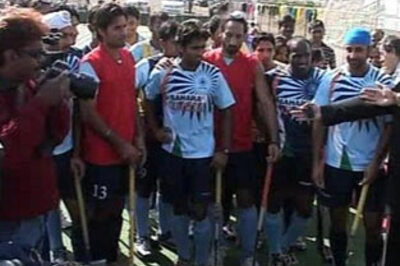 Men in Blue to give Rs 1 crore to hockey team