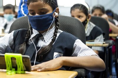 News 18 Evening Digest: 62% Parents in Maha Don't Want to Send Kids to School from Jan 24 Due to Covid and Other Stories