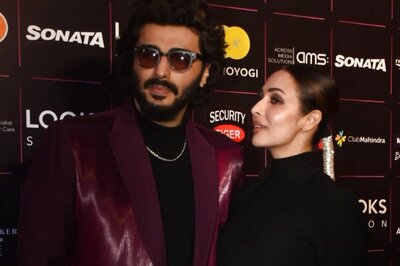 Malaika Arora Gets Trolled For Sucking In Her Tummy In While Posing With Arjun Kapoor; Watch Video