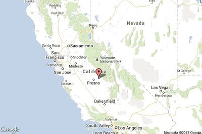 Huge California wildfire spreads into Yosemite National Park