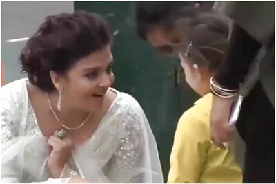 Aishwarya Rai Interacts with A Little Fan in Throwback Video