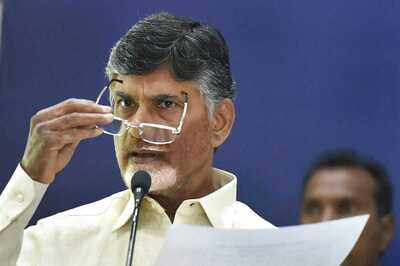 Chandrashekar Rao is 'Small Modi', Cheating People, Says CM Chandrababu Naidu