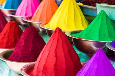 Holi 2023: Why is Holi Called the Festival of Colours and What do Red, Orange, Yellow, Pink, Green, Blue and Purple Symbolise