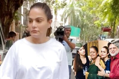 Salman Khan's Sister Alvira Agnihotri Visits Malaika Arora After Her Father's Sudden Death | Watch