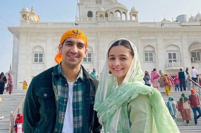 Alia Bhatt, Ayan Mukerji Visit Bangla Sahib in Delhi Ahead of Brahmastra Motion Poster Release