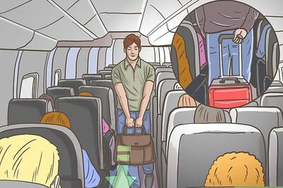 How to Practice Airplane Etiquette