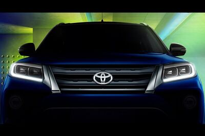 Toyota Urban Cruiser Gets No-Cost Periodic Maintenance up to 2 Years for those Who Book the SUV before Launch