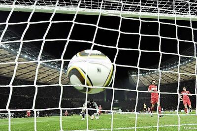 Challenge Cup: Strong Turkmenistan enter final