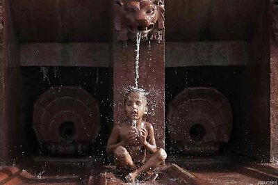 Warm, cloudy Wednesday in Delhi