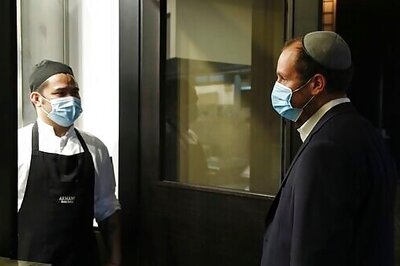 Jewish Sukkah Rises At Base Of World's Tallest Tower In UAE